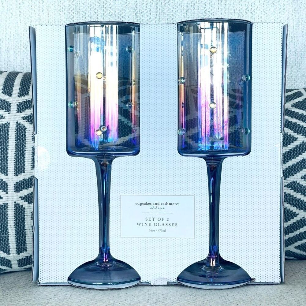NWT Gorgeous Cupcakes & Cashmere Rainbow Irridescent Toasting 2 Wine Glasses Set